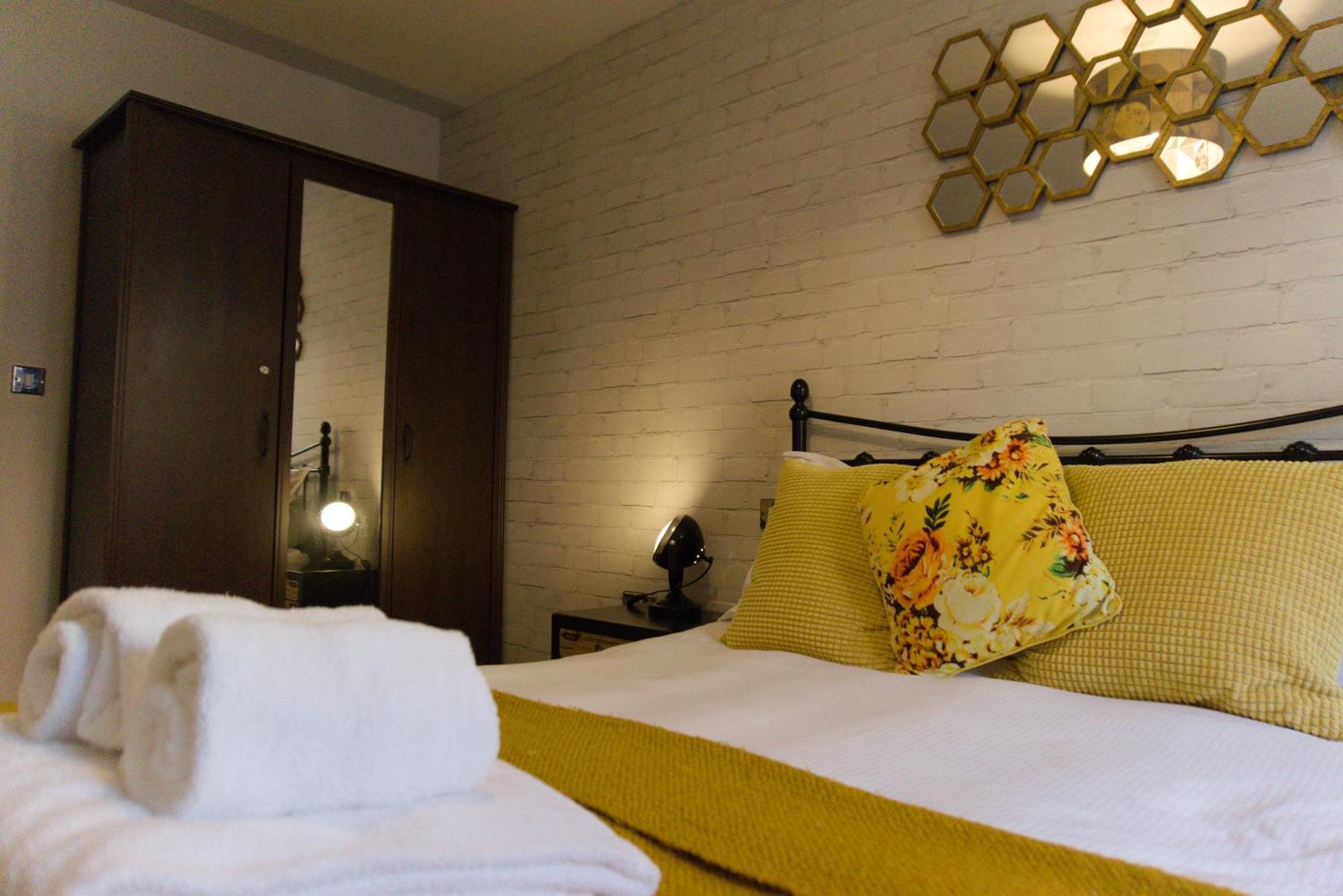 Апартаменти Russet Quarter, Parking Subject To Availability Йорк Екстер'єр фото